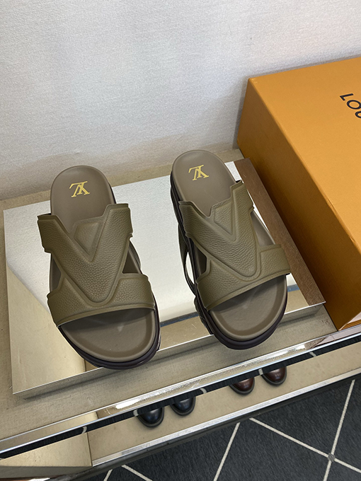 ルイヴィトン 高級メンズスリッパ
