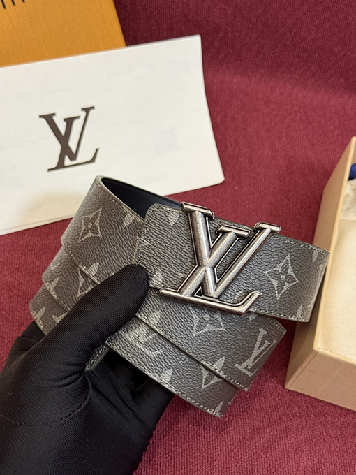 ルイヴィトンスーパーコピー LV Initiales Monogram リバーシブルベルト