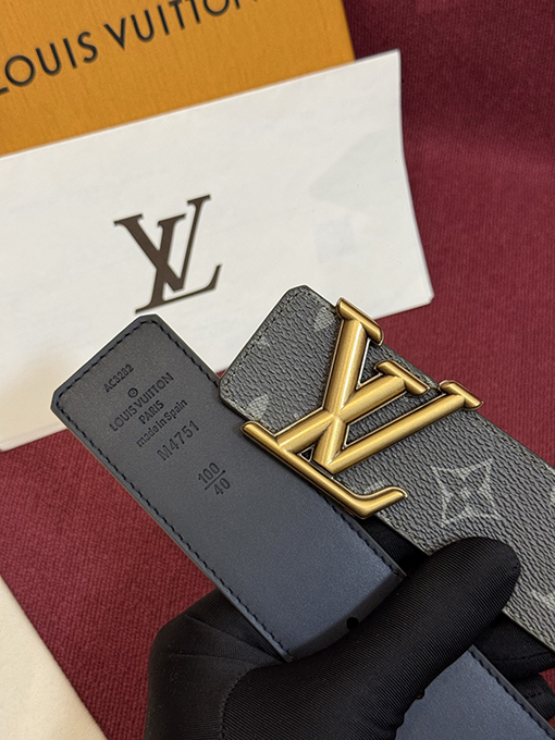 ルイヴィトンスーパーコピー LV Initiales Monogram リバーシブルベルト