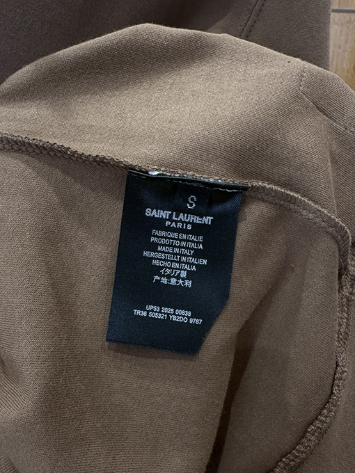 サンローランコピー SAINT LAURENT 裾にタグ付きクルーネックのスウェットシャツ