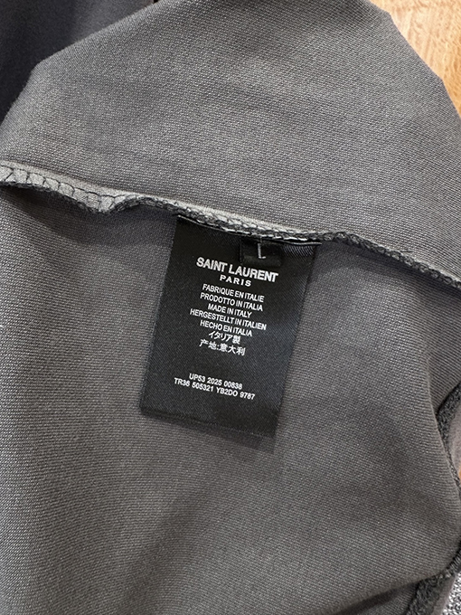 サンローランコピー SAINT LAURENT レトロなバッジプリントパーカー