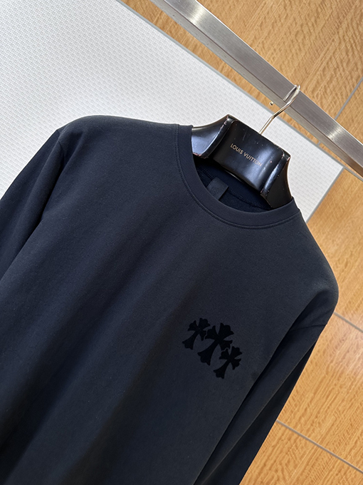 クロムハーツ 前面と背面にフロッキーのクロス柄があしらわれた長袖シャツ