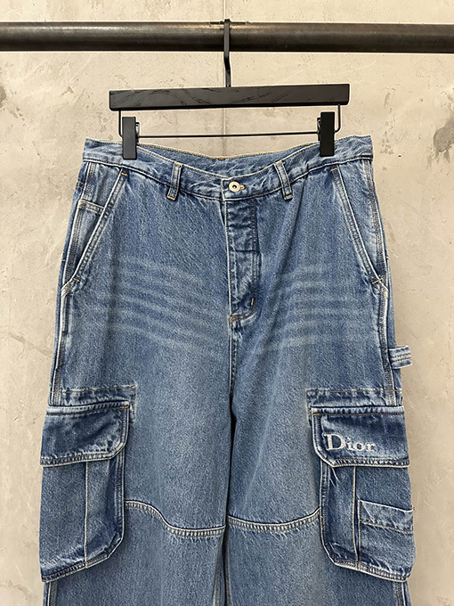 ディオールスーパーコピー DIOR ロゴ刺繍入りワークジーンズ