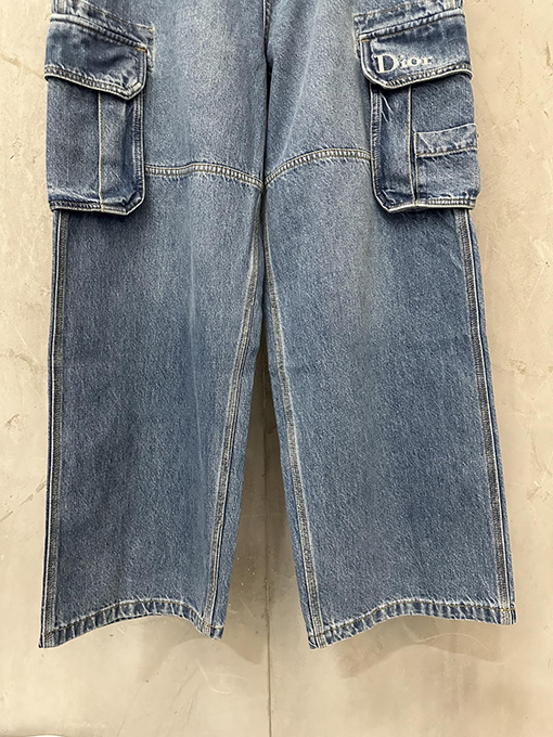 ディオールスーパーコピー DIOR ロゴ刺繍入りワークジーンズ