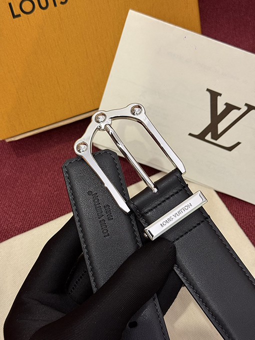 ルイヴィトン LV The Frog Reversible Belt in Crocodile ファッションベルト