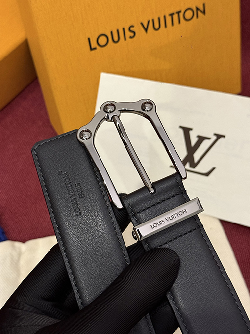 ルイヴィトン LV The Frog Reversible Belt in Crocodile ファッションベルト