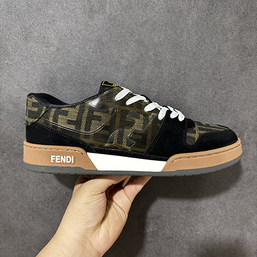 フェンディスニーカースーパーコピー FENDI Match レザー型押しレースアップローカットファッションスニーカー