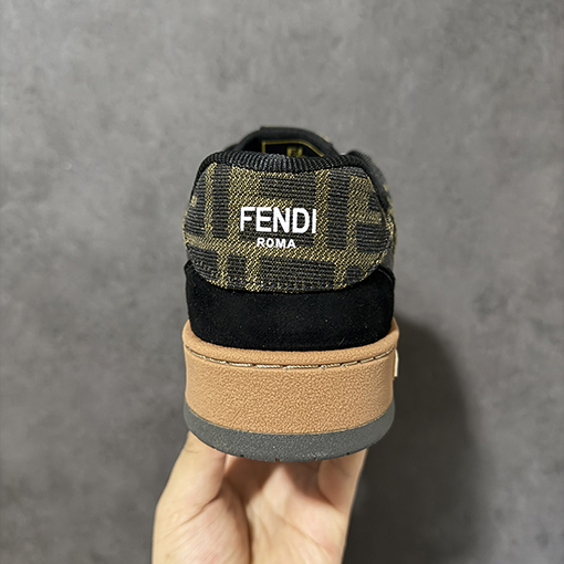 フェンディスニーカースーパーコピー FENDI Match レザー型押しレースアップローカットファッションスニーカー