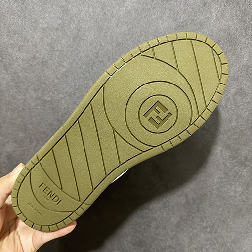 フェンディ FENDI Match  クラシックレザー型押しレースアップローカットファッションスニーカー