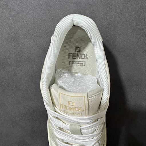 フェンディスニーカーコピー FENDI Match ファッションレザー型押しレースアップローカットファッションスニーカー