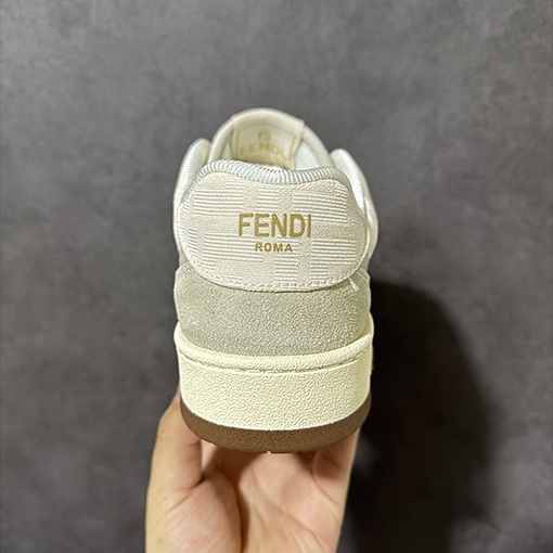 フェンディスニーカーコピー FENDI Match ファッションレザー型押しレースアップローカットファッションスニーカー