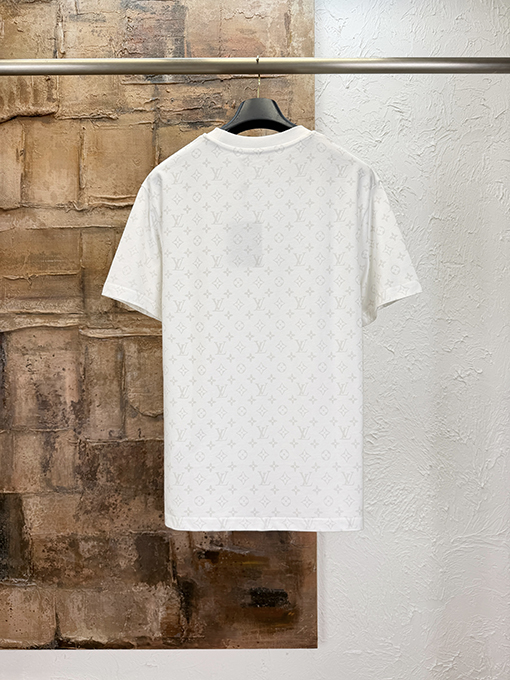 ルイヴィトンスーパーコピー 蓄光モノグラム入り半袖Tシャツ