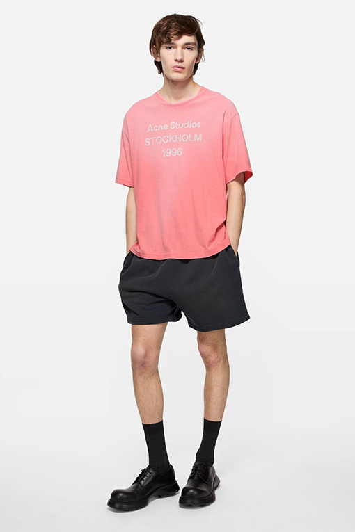 アクネストゥディオズスーパーコピー Acne Studios 1996 ロゴプリント入り半袖Tシャツ