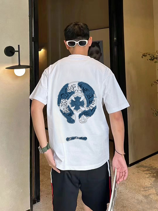 クロムハーツコピー デニムパッチウォッシュのクロスと蹄鉄の花柄半袖Tシャツ