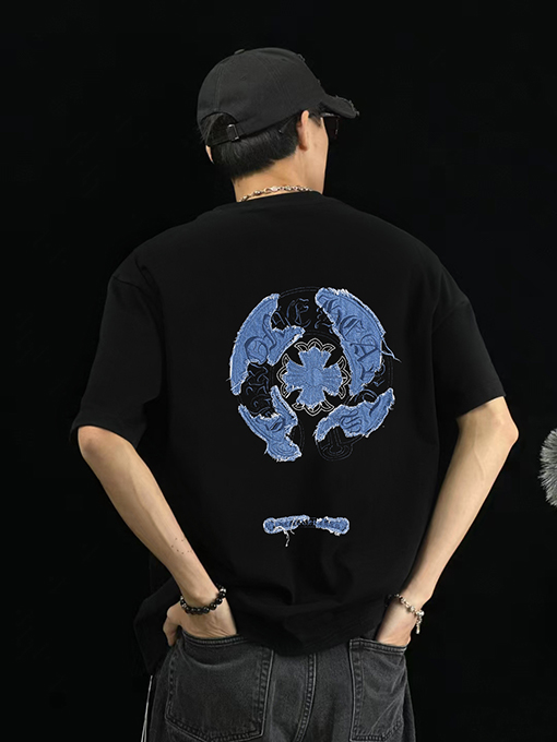 クロムハーツコピー デニムパッチウォッシュのクロスと蹄鉄の花柄半袖Tシャツ