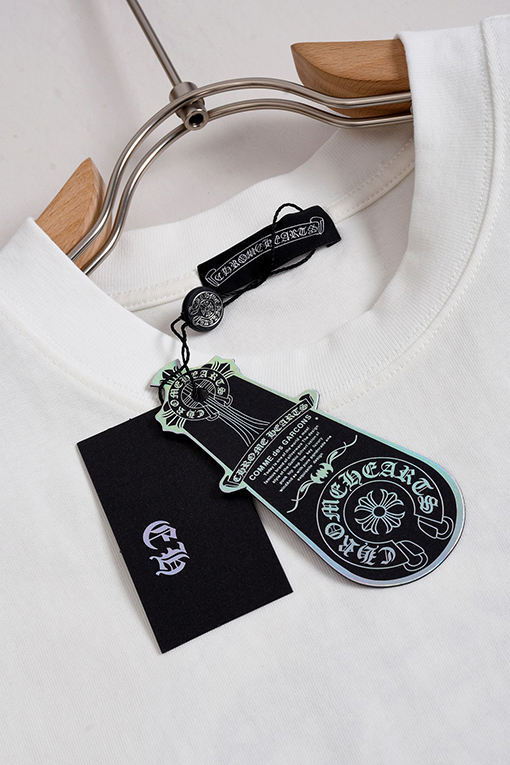 クロムハーツコピー デニムパッチウォッシュのクロスと蹄鉄の花柄半袖Tシャツ