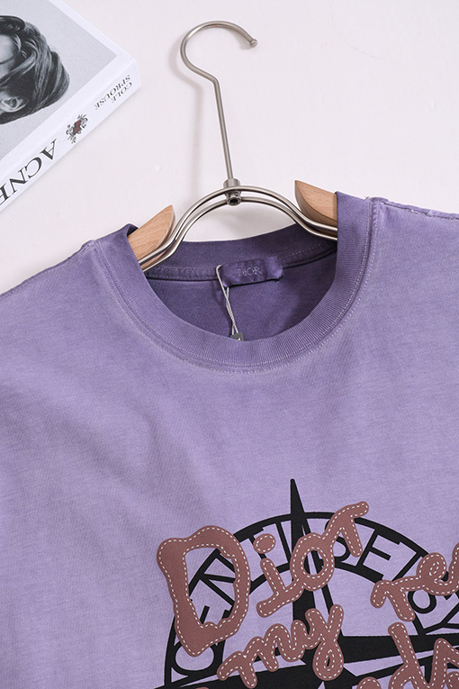 クロムハーツスーパーコピー ウォッシュ染色の発泡をしたプリント半袖Tシャツ