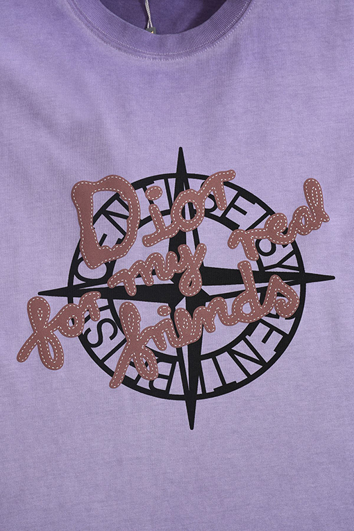 クロムハーツスーパーコピー ウォッシュ染色の発泡をしたプリント半袖Tシャツ
