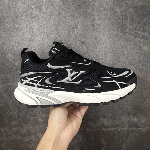 ルイヴィトンスーパーコピー Tatic Runner カジュアルランニングシューズシリーズ