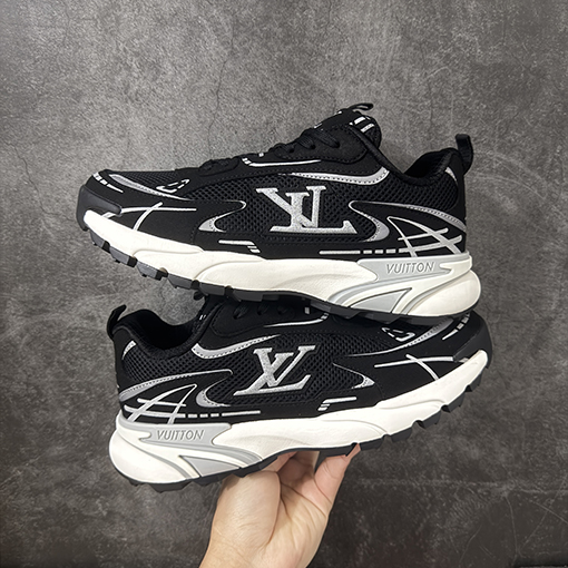 ルイヴィトンスーパーコピー Tatic Runner カジュアルランニングシューズシリーズ