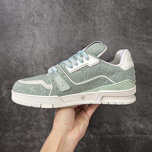 ルイヴィトンスーパーコピー LV Trainer ハイエンドスポーツシューズシリーズ