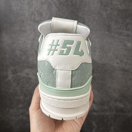 ルイヴィトンスーパーコピー LV Trainer ハイエンドスポーツシューズシリーズ