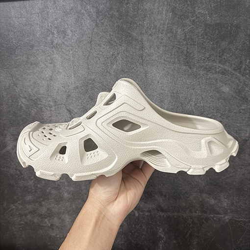 バレンシアガ スーパーコピー Mold Rubber Slide Sandals 成形ゴム製のスリッパとサンダル