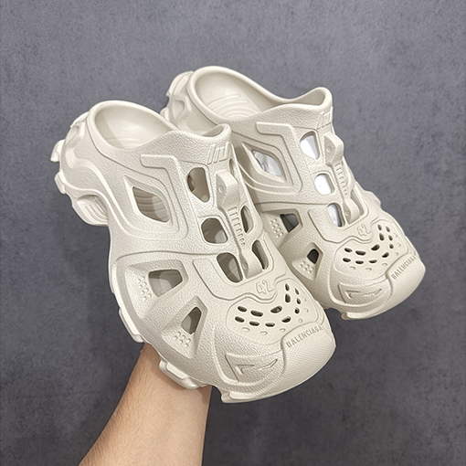 バレンシアガ スーパーコピー Mold Rubber Slide Sandals 成形ゴム製のスリッパとサンダル