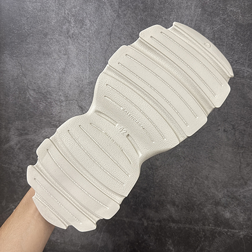 バレンシアガ スーパーコピー Mold Rubber Slide Sandals 成形ゴム製のスリッパとサンダル
