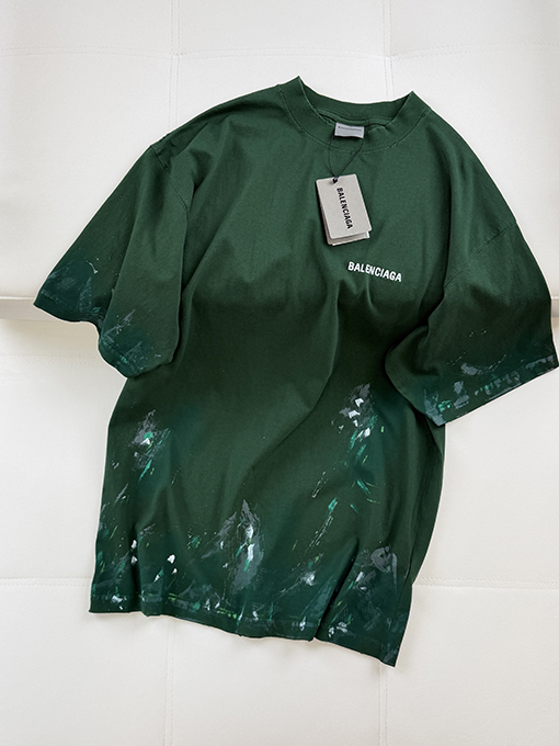 バレンシアガスーパーコピー手描きのグラフィティ刺繍入り半袖Tシャツ
