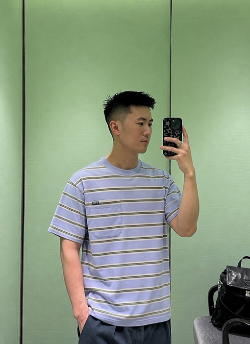 プラダコピー クラシックなジャカードストライプ柄ダメージポケット付き半袖Tシャツ