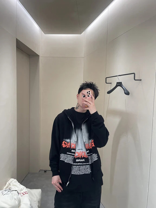 バレンシアガスーパーコピー BALENCIAGA ファッショナブルなダメージのロゴレターダイレクトプリントウォッシュとヴィンテージ風ジップアップパーカー