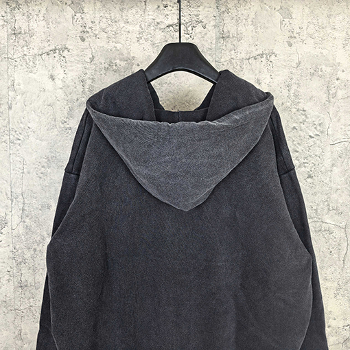 バレンシアガスーパーコピー BALENCIAGA ファッショナブルなダメージのロゴレターダイレクトプリントウォッシュとヴィンテージ風ジップアップパーカー
