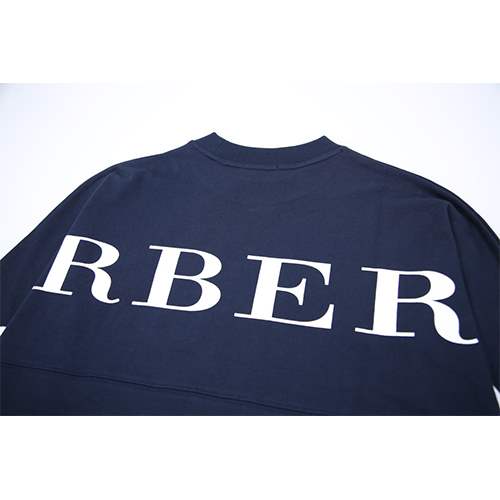 バーバリー偽物 メンズ レディース 長袖　スウェットTシャツ