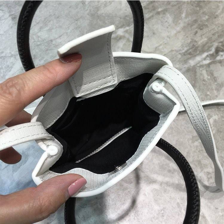 バレンシアガコピー ボディバック MINIショルダー バック
