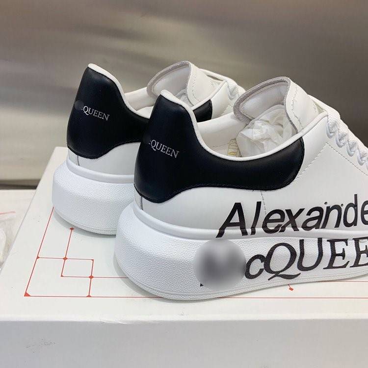 アレキサンダーマックイーンAlexander McQueen レディース メンズ スニーカー   シューズ