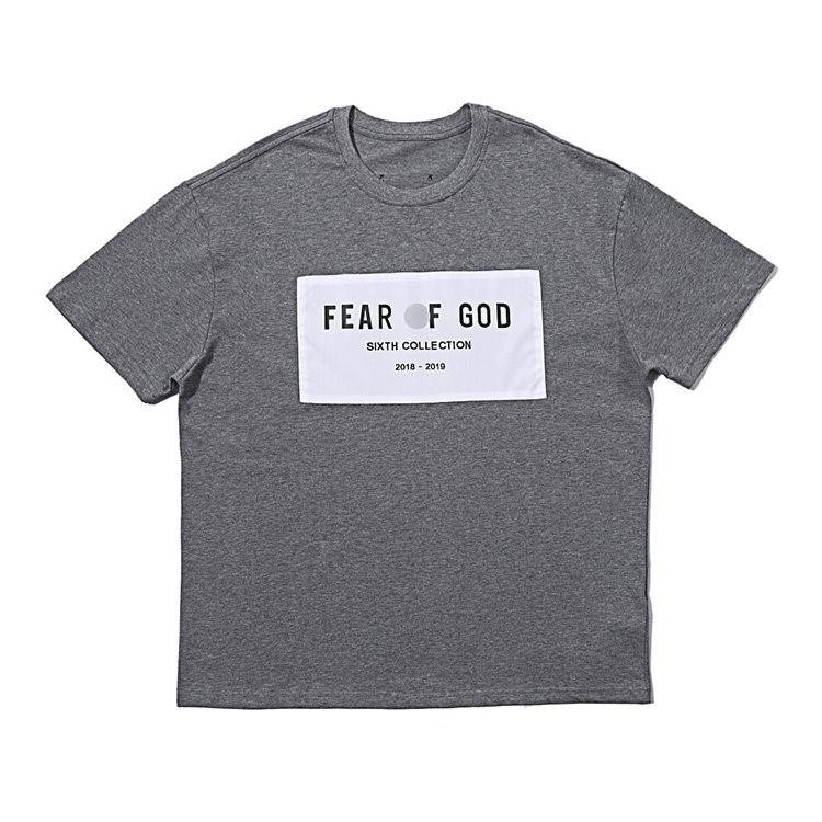 【フィアオブゴッド FEAR OF GOD】  メンズ レディース  半袖Tシャツ 