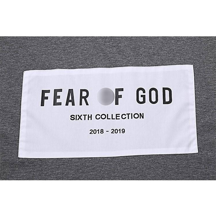 【フィアオブゴッド FEAR OF GOD】  メンズ レディース  半袖Tシャツ 
