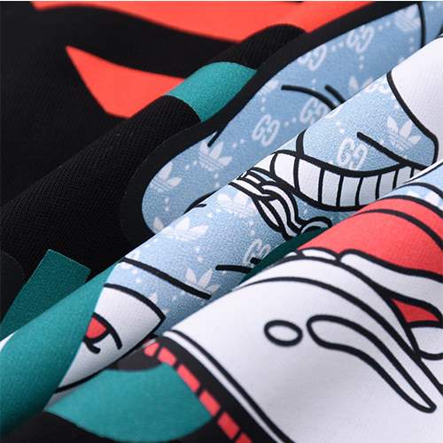 【グッチ】メンズ レディース 半袖Tシャツ 