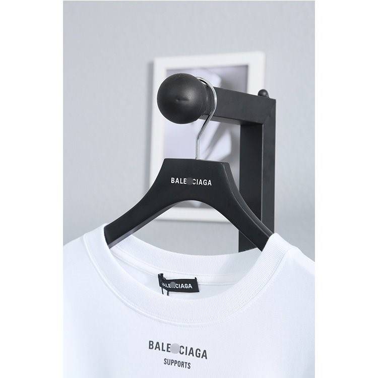 【バレンシアガ】 高品質 メンズ レディース 半袖Tシャツ    