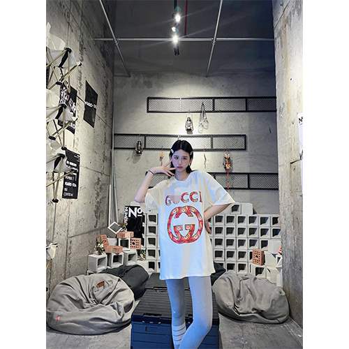 【グッチ】メンズ レディース 半袖Tシャツ 