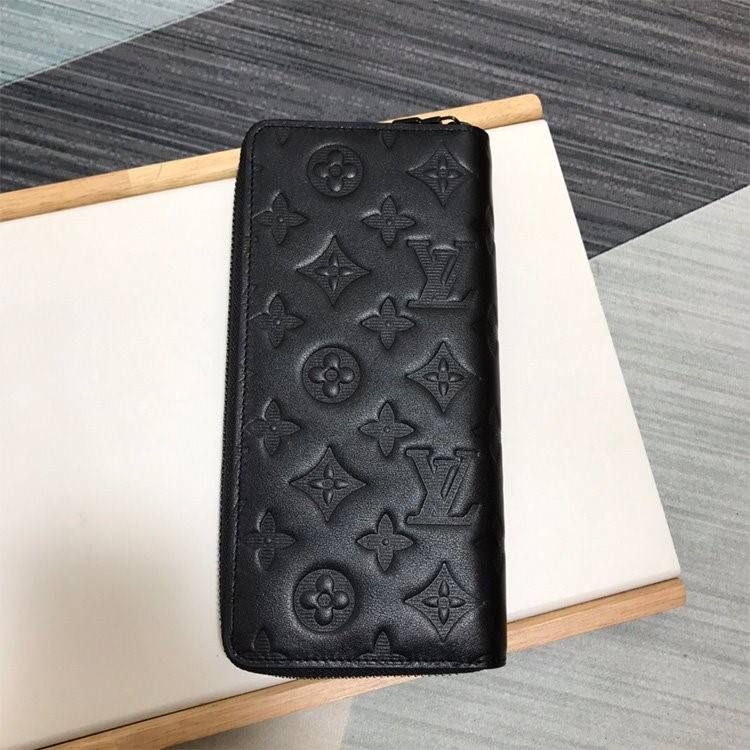 ルイヴィトンコピー   モノグラム シャドウ ジッパー ウォレット ヴァーティカル  長財布 M62902