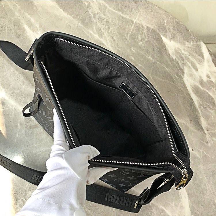 ルイヴィトンスーパーコピー BESACE ZIPPÉE クロスメッセンジャーバッグ MM M45216