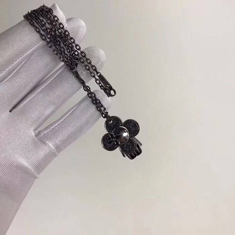 ルイヴィトンM62681 ネックレス アクセサリー