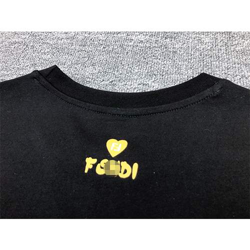 フェンディスーパーコピーメンズ レディース 半袖Tシャツ