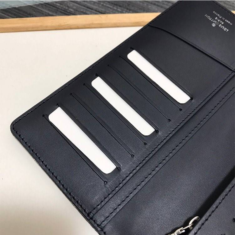 ルイヴィトンスーパーコピー M80026 Pochette Voyage  財布 ファスナ付き  長財布 メンズ レディース