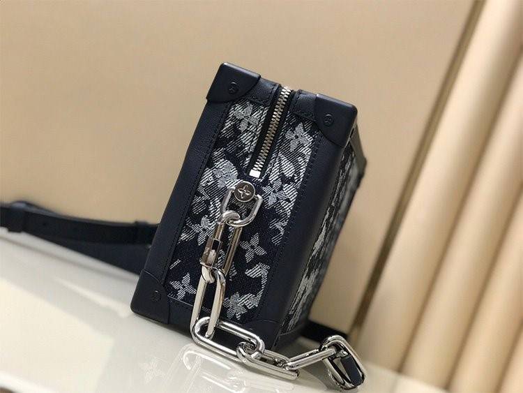 ルイヴィトンコピーM57283 SOFT TRUNKデニム ソフト トランクバッグ