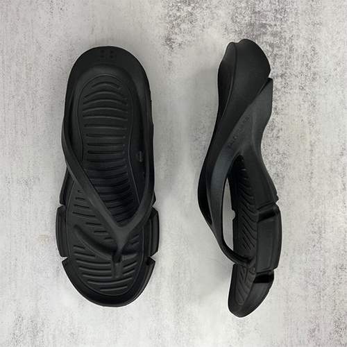 バレンシアガスーパーコピー Mold Thong Sandals メンズ サンダル