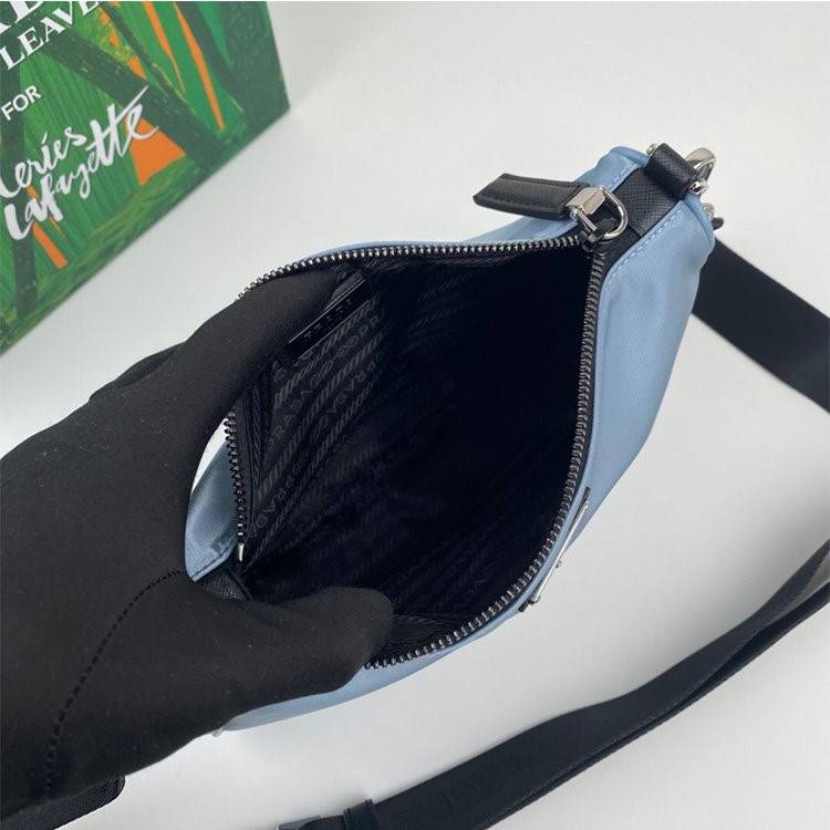 プラダコピー高品質  ショルダー バック