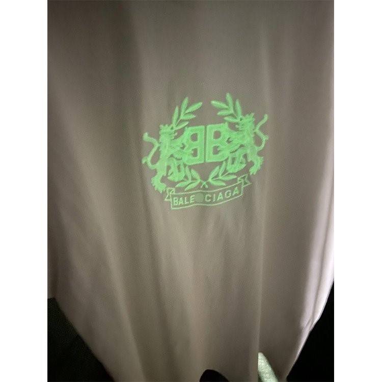 【バレンシアガ】 メンズ レディース 半袖Tシャツ   